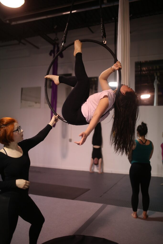 Cirque Wonderland women learning acrobatics