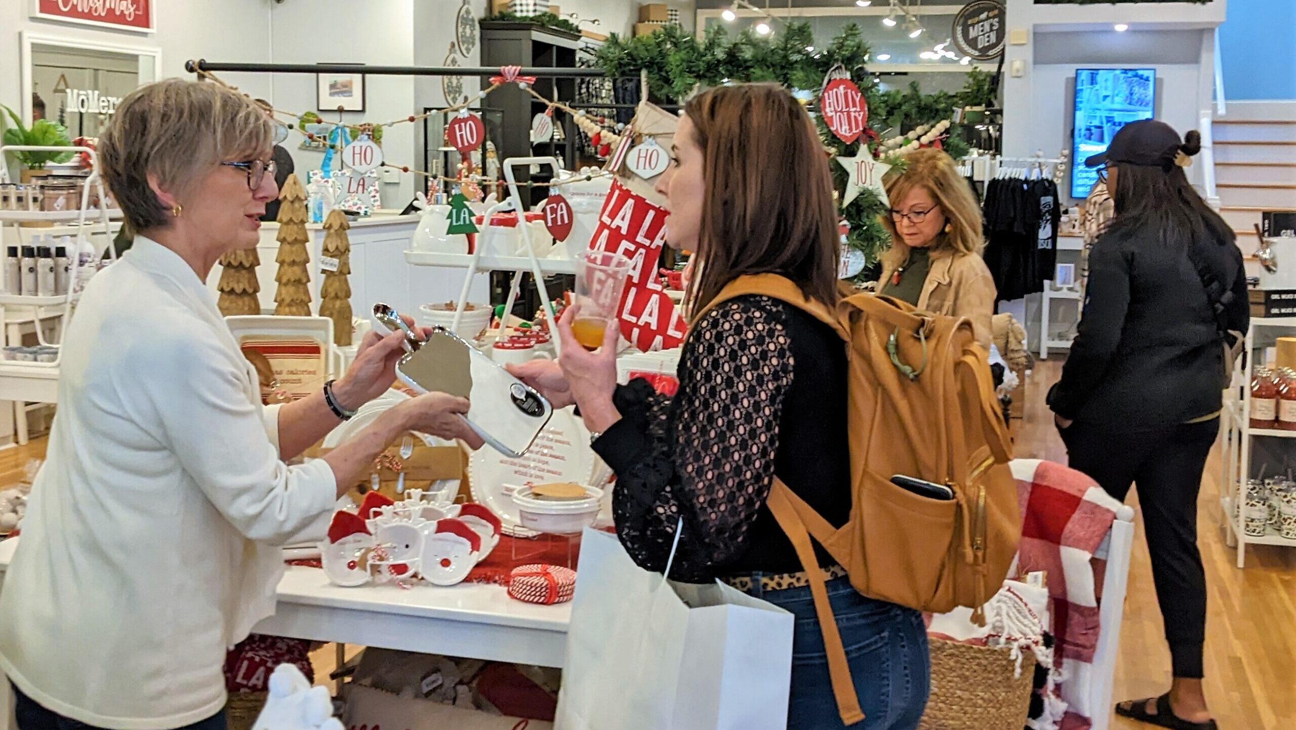 Valley Junction Christmas time people shopping